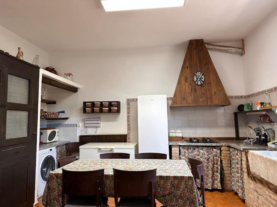 Casa Rural Navalonguilla Con Piscina سانتا أولالا ديل كالا المظهر الخارجي الصورة